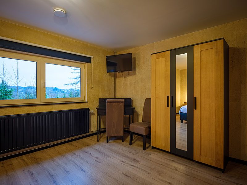Rangements et bureau